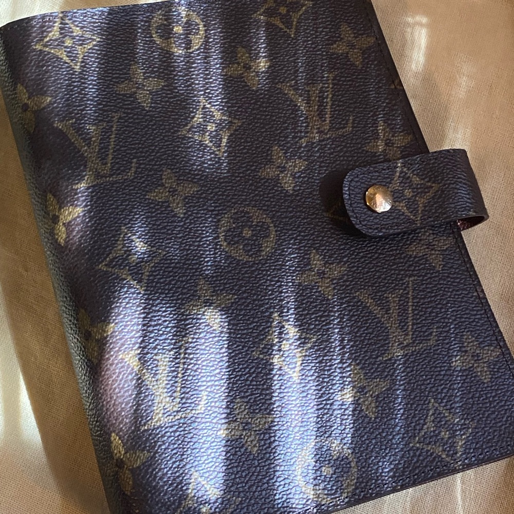 Louis Vuitton Monogram Medium Agenda MM